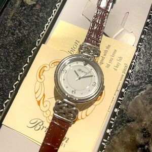 NET Ladies Leather Band Watch